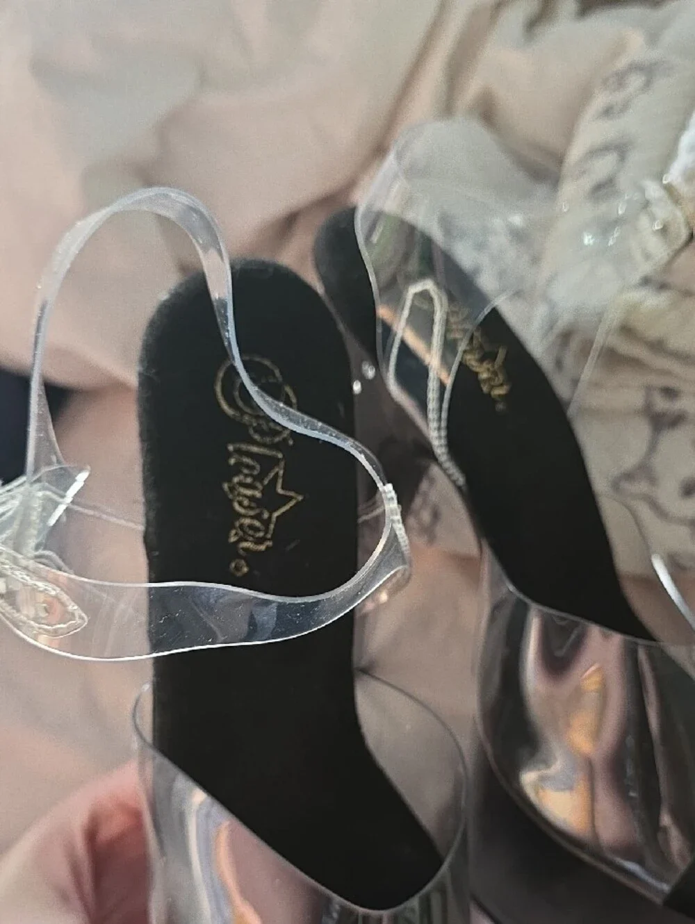 Pleaser bold platform